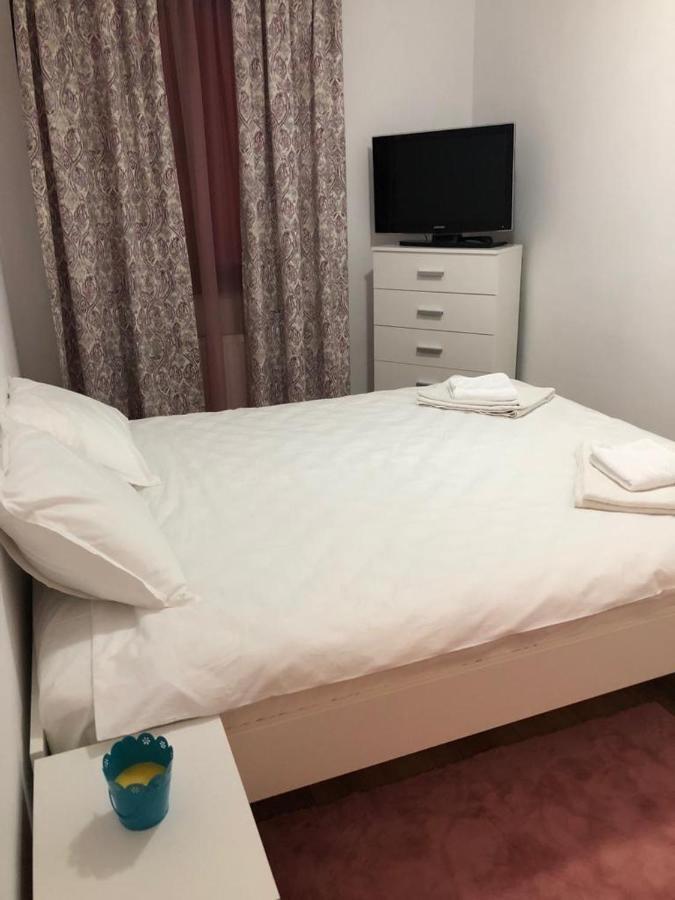 Fairytale Apartment Close To Bradu Ski Slope โปยานาบราซอฟ ภายนอก รูปภาพ