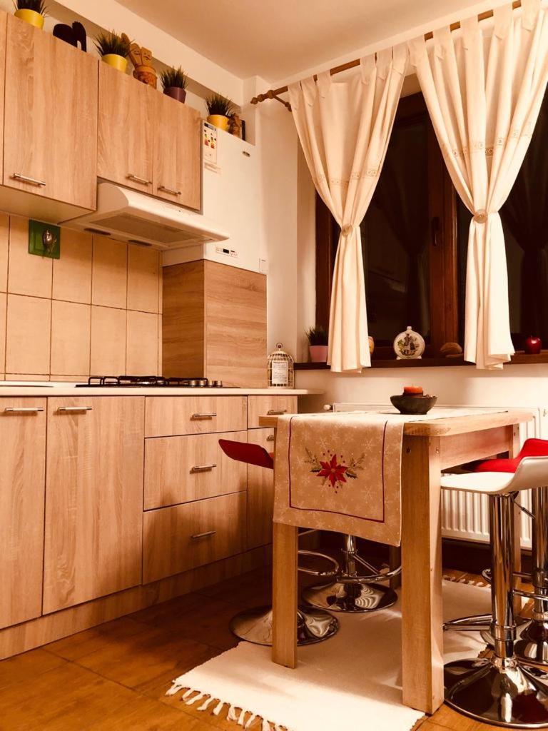 Fairytale Apartment Close To Bradu Ski Slope โปยานาบราซอฟ ภายนอก รูปภาพ